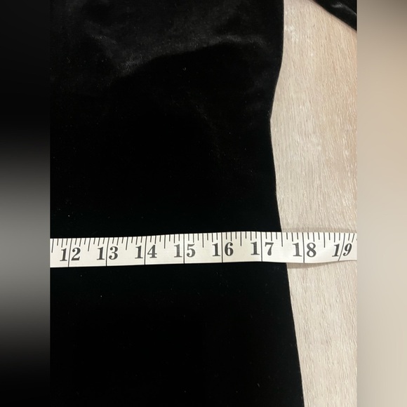 Double D Ranch Black Velvet Mock Turtleneck Feather Trim Small - Picture 6 of 12